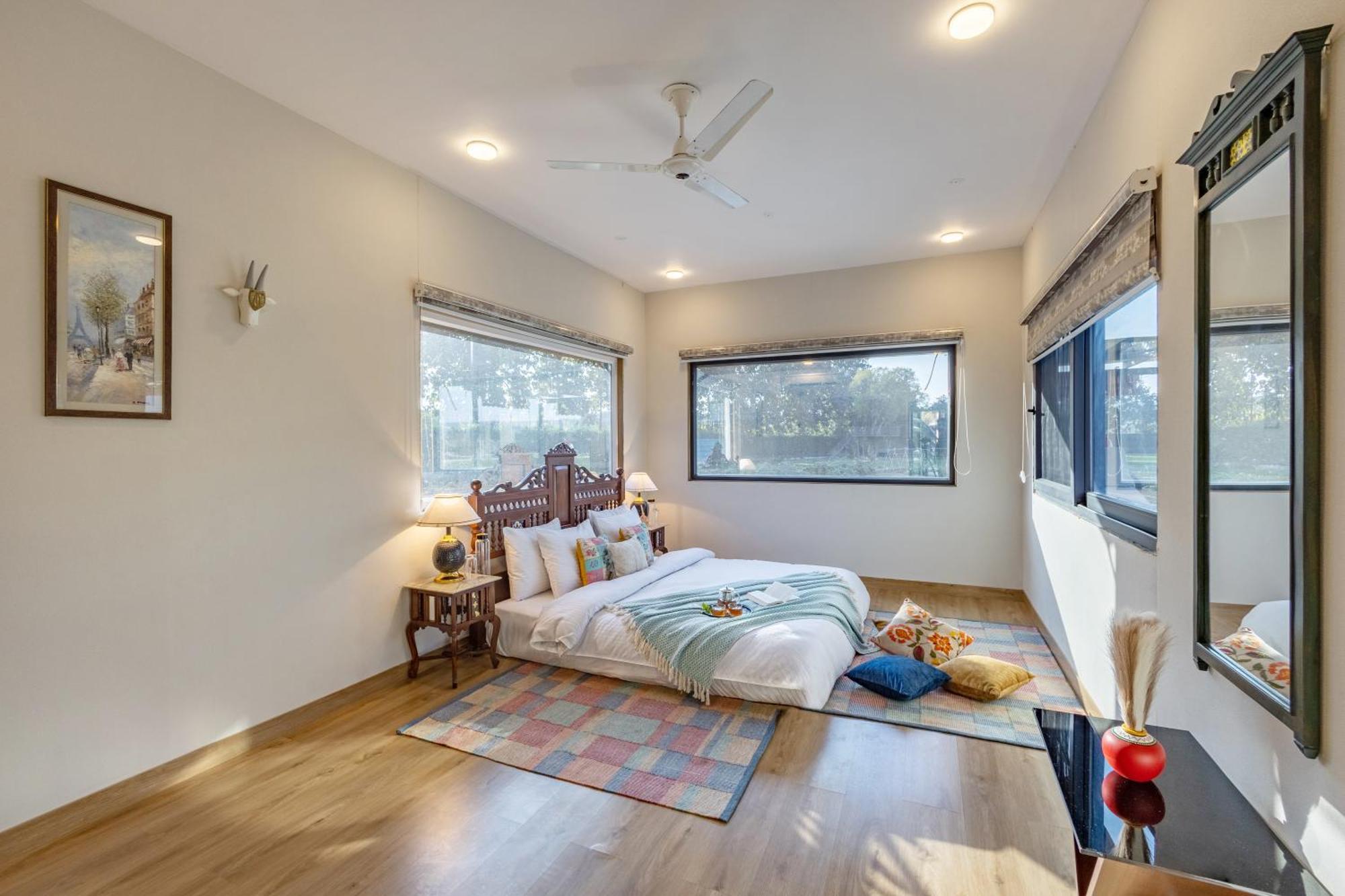 DhaujElivaas Hidden Oasis 4Bhk With Pool, Mud House & Container House别墅 外观 照片